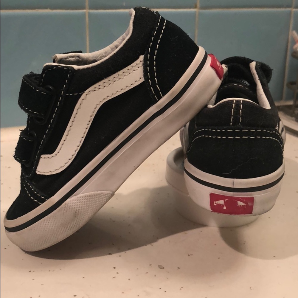 Toddler size 5.5 VANS clean.